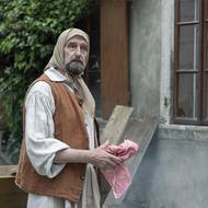 Jaromír Dulava jako komorník.