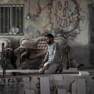 Kromě omezení svobody pohybu měla závažný dopad také stopka na vydávání pracovních povolení pro Palestince ze Západního břehu, kteří hledají místo v Izraeli.