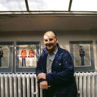 Maloval, vytvářel filmové kostýmy…