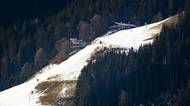 Na přírodu už se spoléhat nedá. Klima mění lyžování v rakouských Alpách