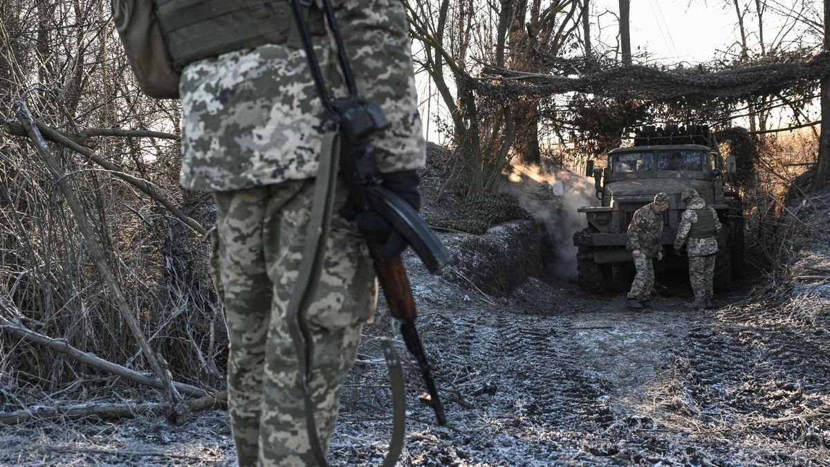 Mezi Rusy, drony a granáty. Ukrajinský voják přežil 472 dní v kuse na frontě