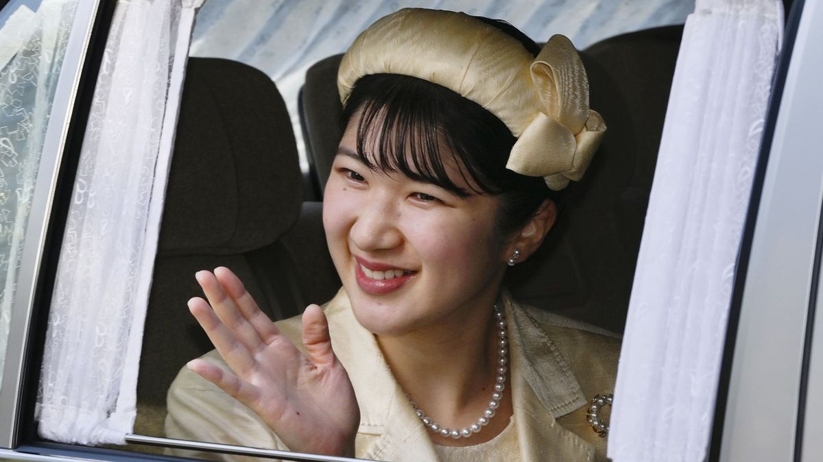 Příznivci japonské princezny Aiko chtějí změnit zákon, aby trůn zdědila i žena