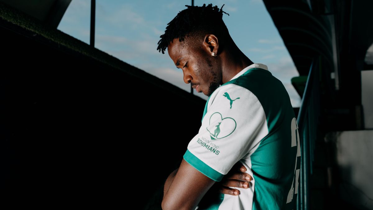 Pro fotbalový sen se musí i žebrat. Cesta Nigerijců do české ligy je tvrdá