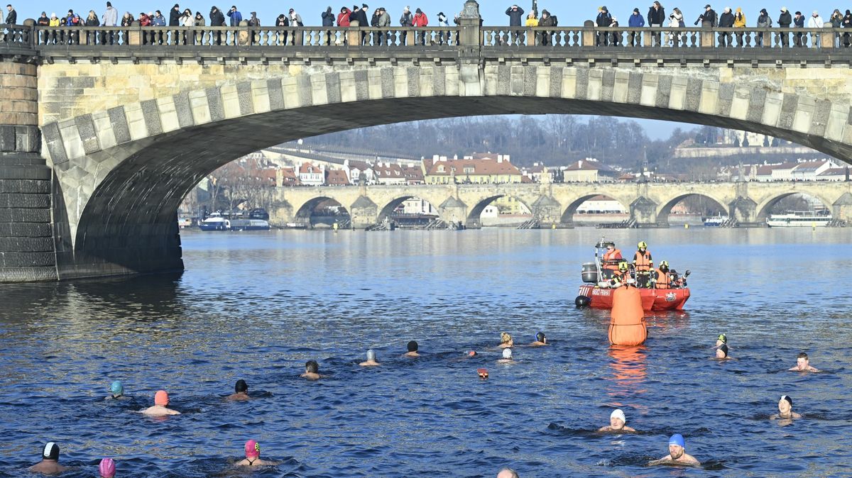 Vltavu si letos na Memoriálu Alfreda Nikodéma užilo 330 otužilců