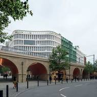 V samostatné soutěži zaměřené na české a slovenské ateliéry byl vybírán návrh na administrativní budovu v Bloku B06. Vítězem se stál projekt studia A8000.
