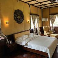 V původním stavu zůstala prezidentova ložnice. Nachází se ve druhém patře paláce. Thieu vládl v Saigonu v letech 1967 až 1975. Zemřel ve Spojených státech v roce 2001.