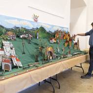  …tak i papírových či háčkovaných.