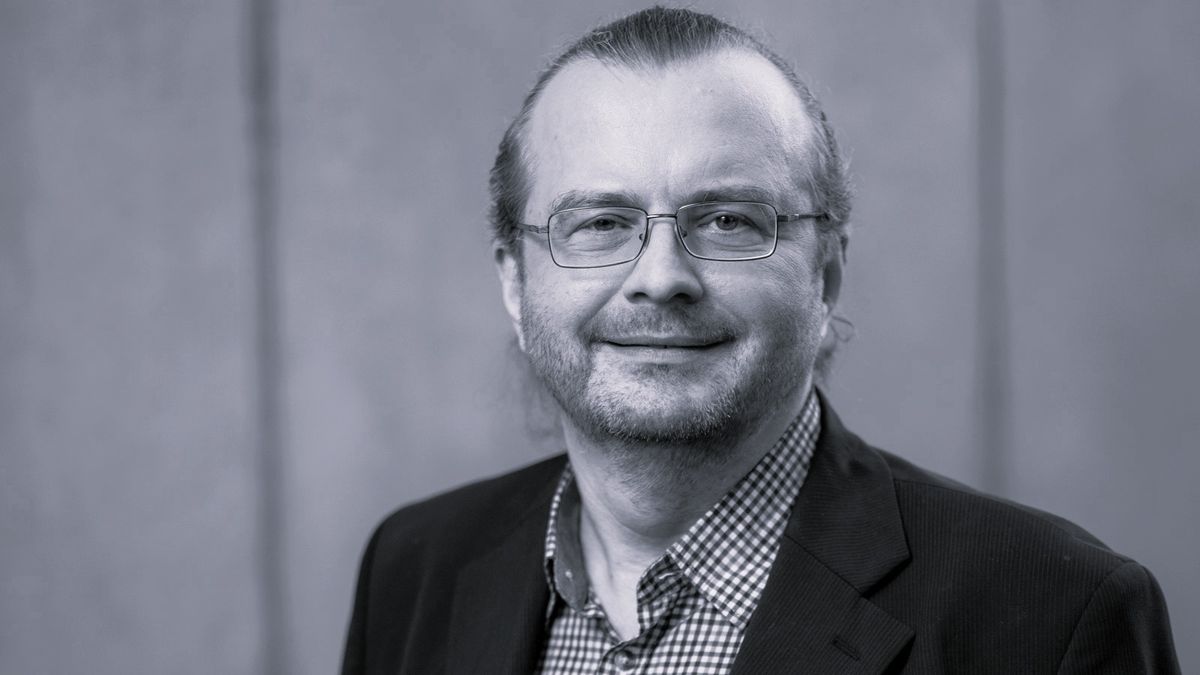 Zemřel komentátor Českého rozhlasu Radko Kubičko