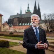 Projev je natočený za necelou půlhodinu. 