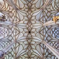 Kroužená klenba kostela patří k nejkrásnějším v Česku.