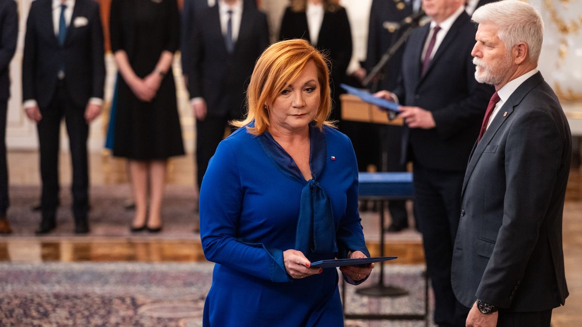 Ministerstvo dluhu nás stojí už 100 miliard. Začněme šetřit tam