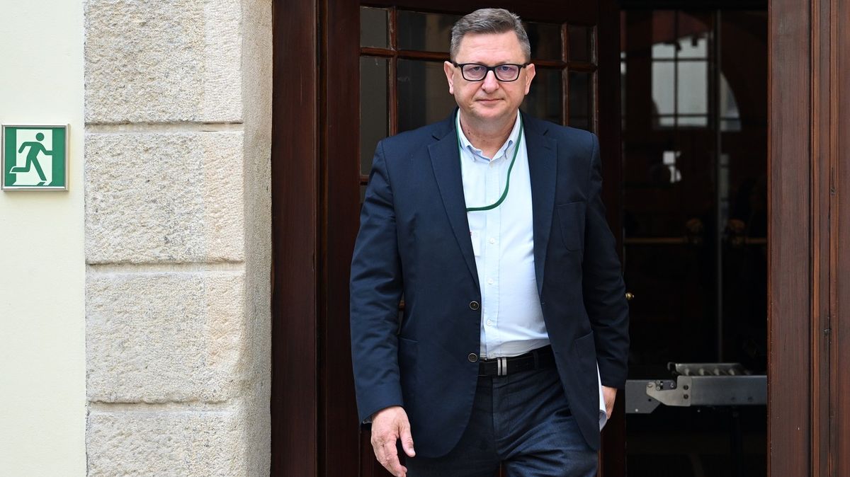 Na vnitru skončí ředitel sekce vnitřní bezpečnosti Jan Paďourek