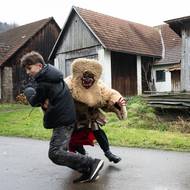 Mikulášské obchůzky ve Valašské Polance. (6. prosince)