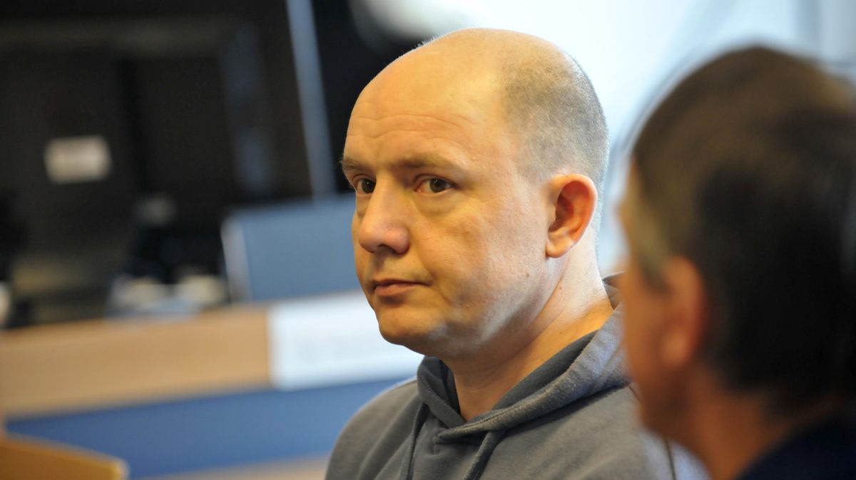 Další rána do zničeného života: Propustili vraha, který jim zabil syna