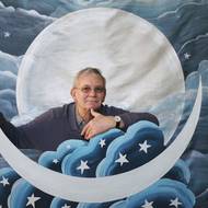 6. prosince zemřel ve věku 73 let britský fotograf Martin Parr, známý díky svým dokumentárním snímkům, které s humorem zachycují každodenní život. Rád si vybíral momenty, které působily i lehce trapně, pitoreskně, ale zároveň vtipně a které vypovídaly o své době i lidech.