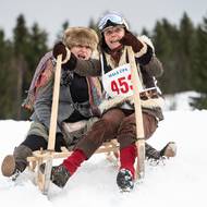 Fandové historických saní, rohaček, se sešli v Malé Úpě na Memoriálu Josefa Tylše. (26. ledna)