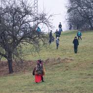 Někteří čerti se nechají vyprovokovat až k vyčerpávající honičce po okolí.
