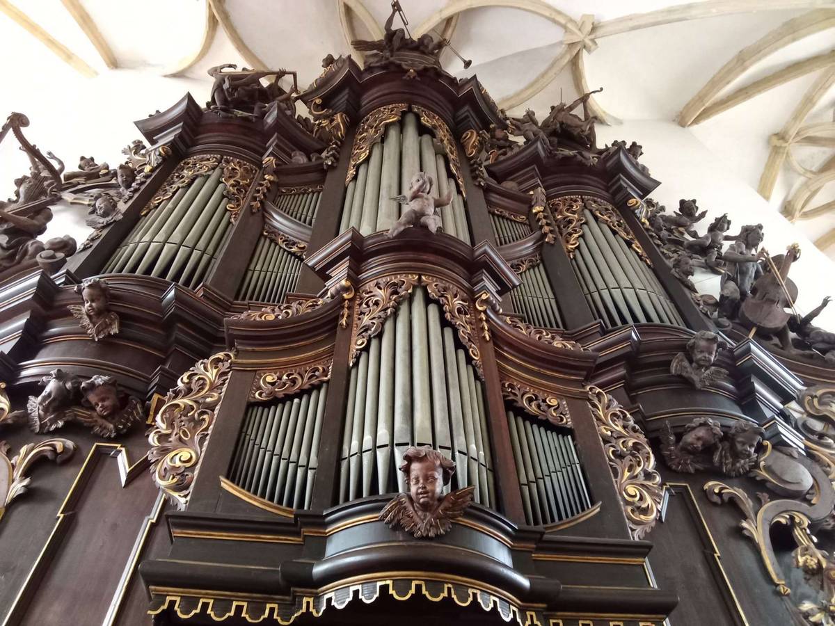 Varhany byly relativně nedávno přestavěny.