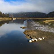 Nedostatek vody odkrývá tajemství jinak skrytá pod vodní hladinou.