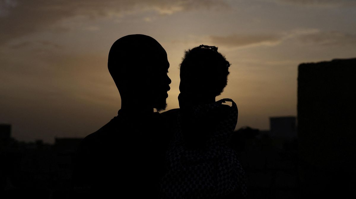 Fotky: Zaseknutí v zemi, kam nechtěli. Vysněná cesta se uzavřela