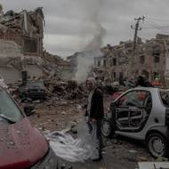 Předměstí Kyjeva po ruském leteckém útoku. (28. září)