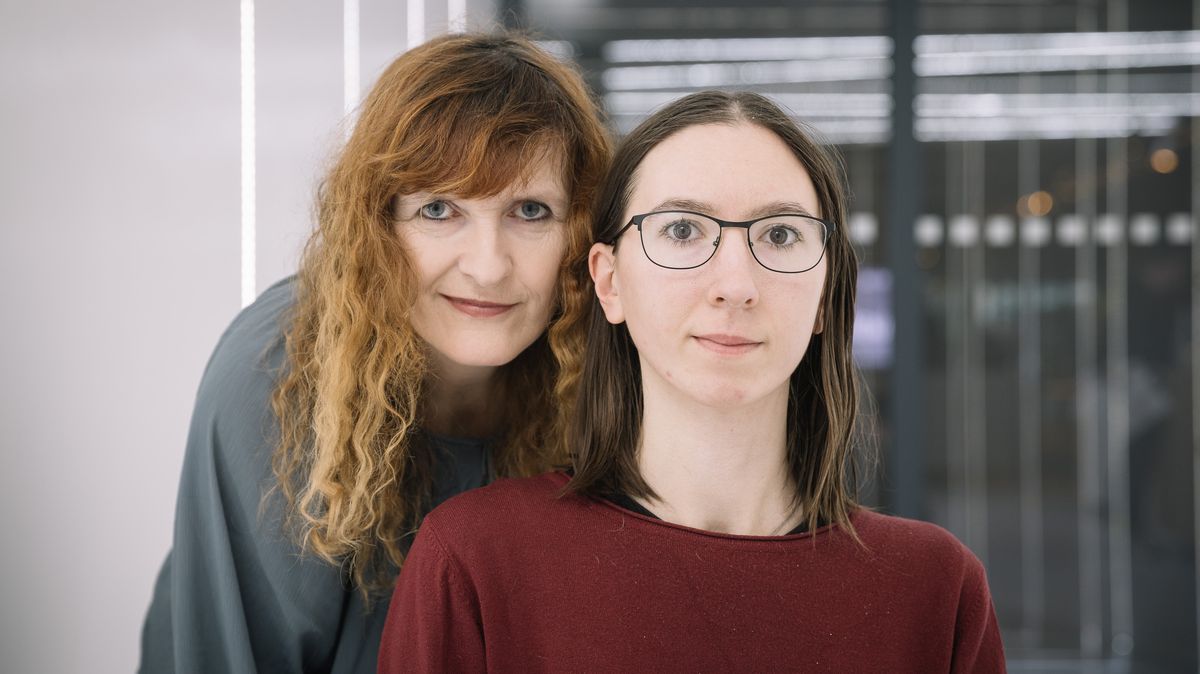 Psala jsem, abych přežila, říká matka dcery postřelené na FF UK