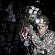 Snímky v této reportáži pochází z porubu č. 300 215, kde horníci ukončí práce v prosinci. V den fotografování zbývalo vytěžit ještě 5838 tun.