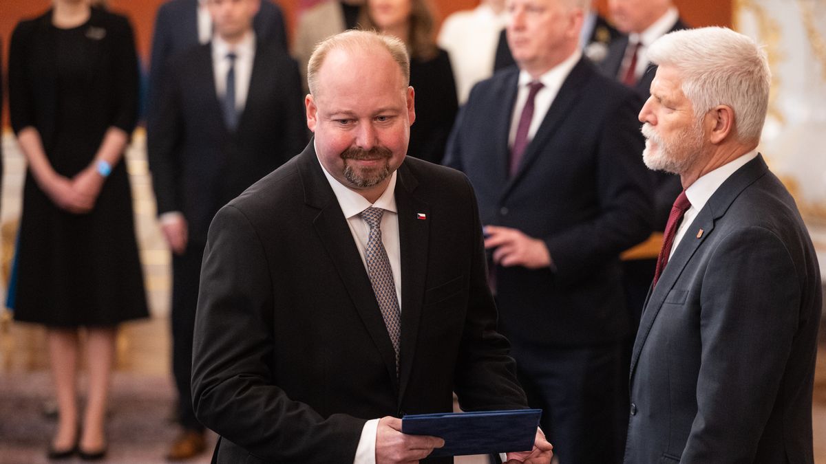 Ministři oznamují náměstky. Tejc potvrdil Koudelku z Trikolory