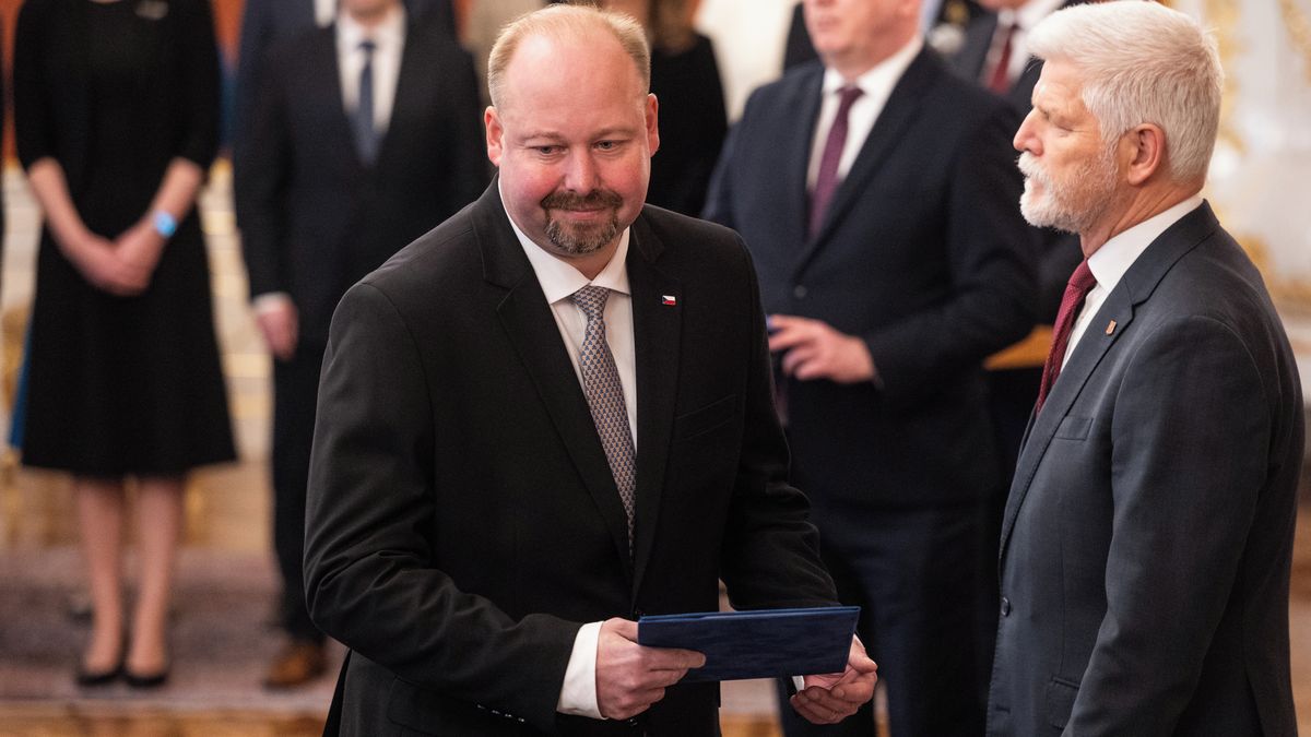 Ústavní soud je rozhodčí, ne soupeř. Snad to vláda ví