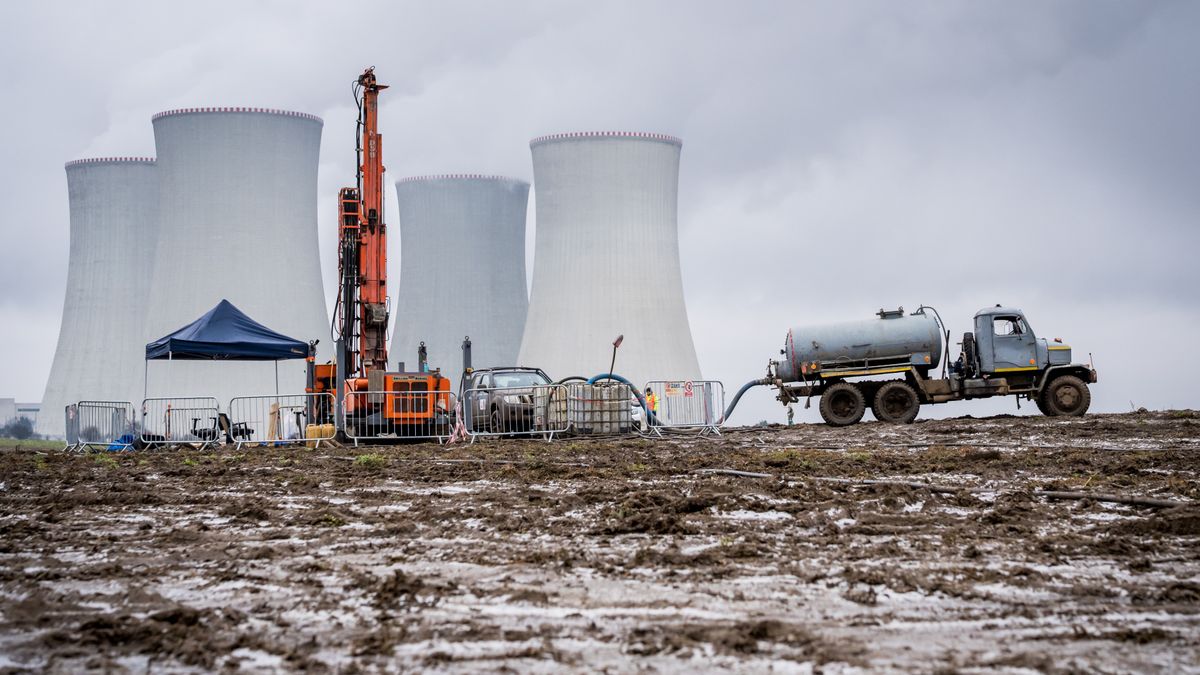 Dohody s českými firmami a konec vrtání. Co se bude dít v Dukovanech