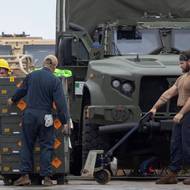 „Riziko eskalace je značné, ale domnívám se, že v rámci Trumpovy administrativy stále probíhá intenzivní debata o tom, jaké budou další kroky,“ dodal.