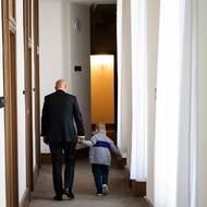 Nově zvolení poslanci nastoupili do Poslanecké sněmovny ČR. (5. listopadu)