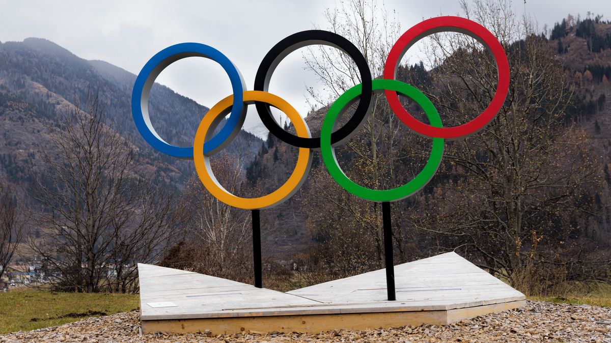 Visa & Cash Only: The Future of Payments?