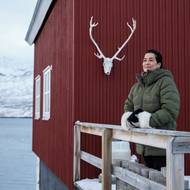 „Vždy jsme zde žili svobodným životem v přírodě,“ řekla agentuře Reuters starostka vesnice Heidi Lennert Nolso (na snímku). „Můžeme plachtit a plavit se kamkoli bez omezení.“