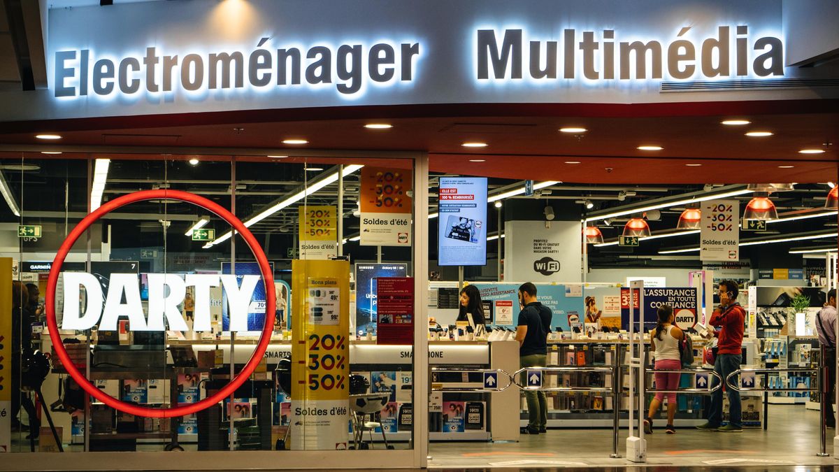 Křetínský míří k plné kontrole nad francouzským řetězcem Fnac Darty