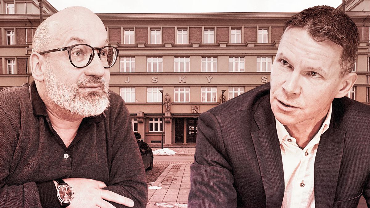 Razítko na zadek, rozepnutá podprsenka. Šéf soudu váhal s oznámením na kolegu