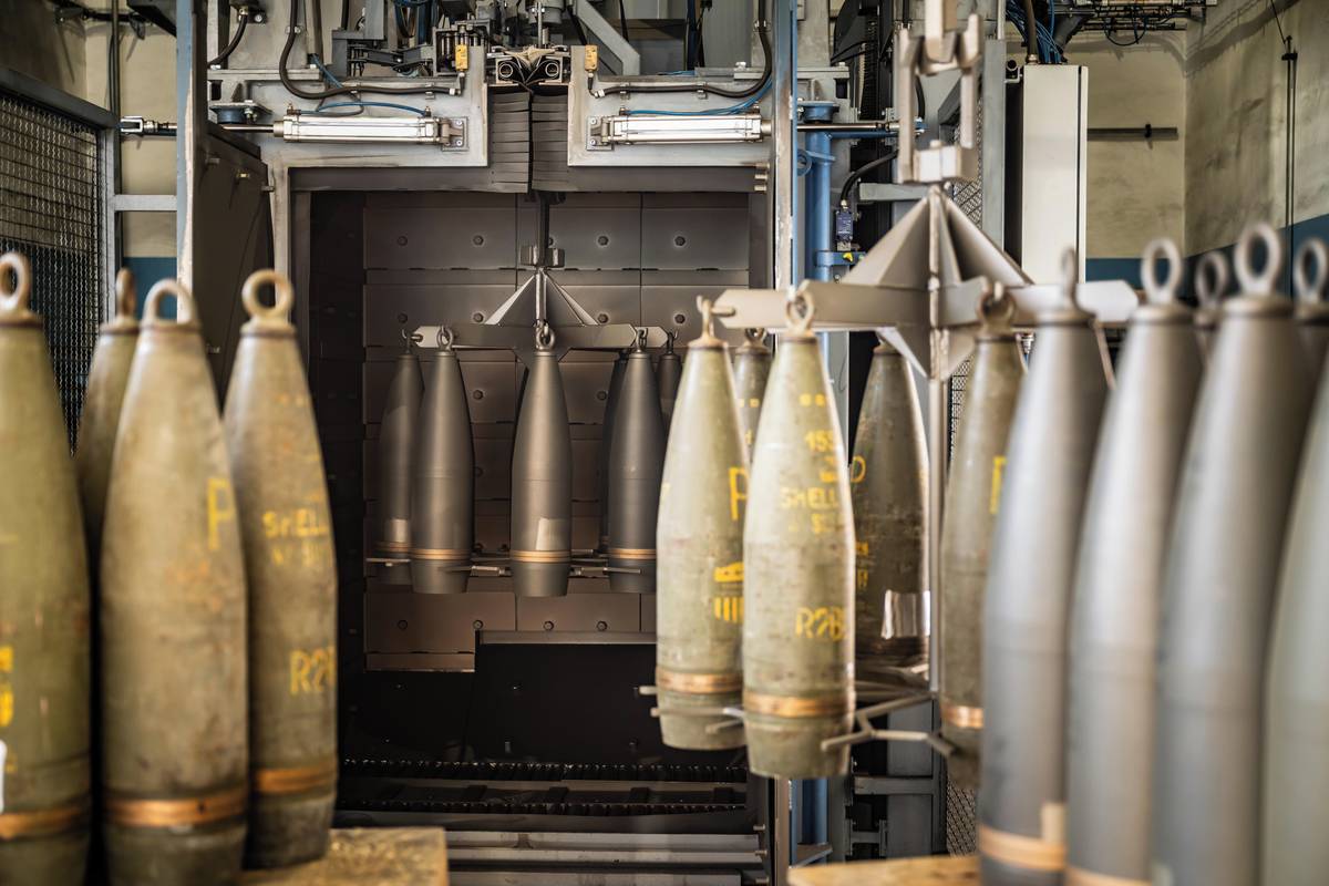 Hlavním artiklem CSG je munice středních a velkých ráží pro bojová vozidla, dělostřelectvo a tanky. Skupina ji vyrábí hlavně na Slovensku a ve Španělsku.