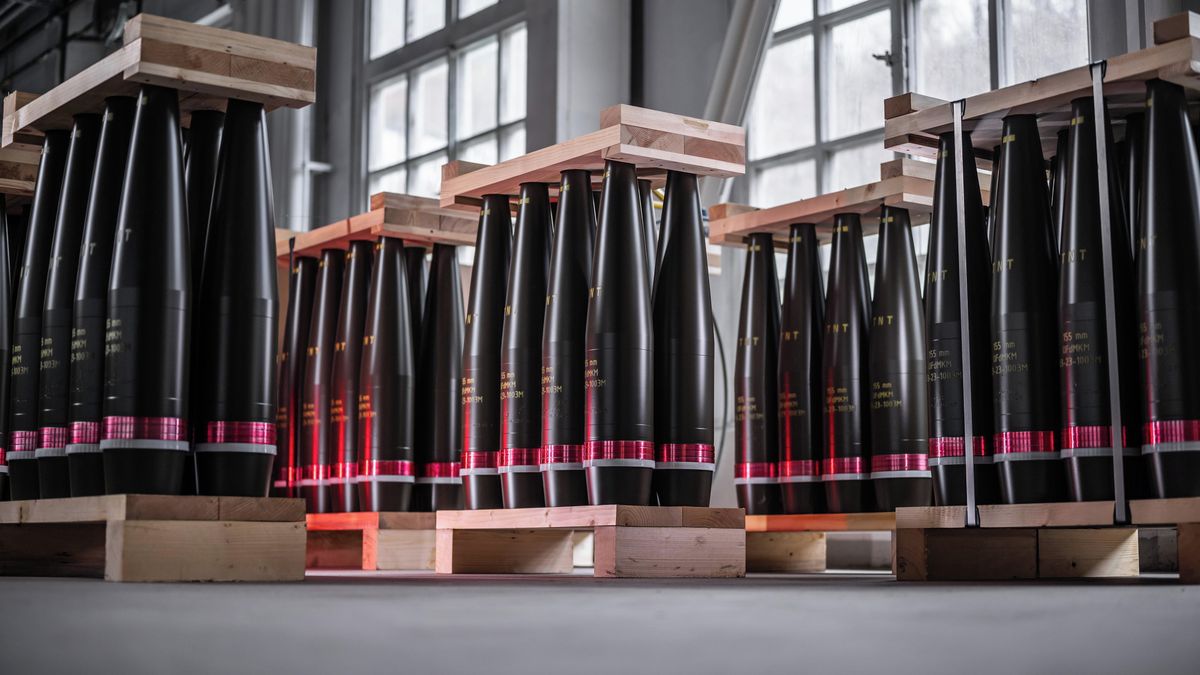 Evropa investuje do zbrojení a Česko drží krok. Zatím