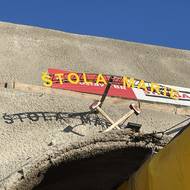 Nese jméno po významné botaničce Marii Zdeňce Baborové-Čihákové.