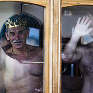 Účastníci plavali přibližně deset minut.