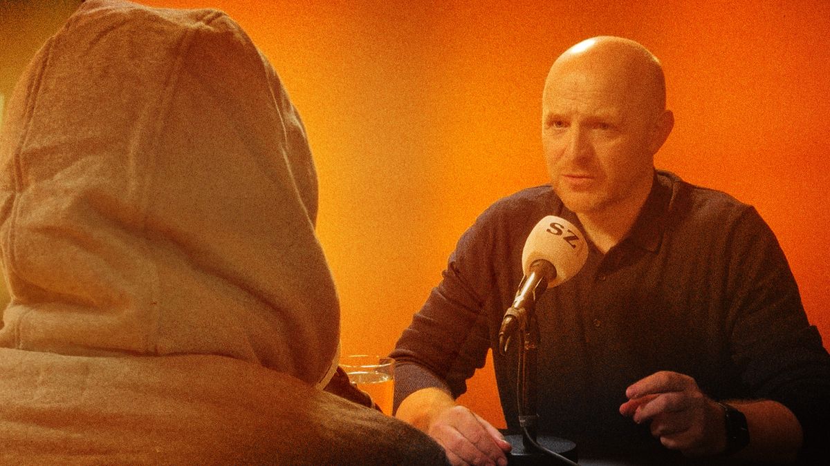 Muži přišly zakázané fotky a soud ho ztrestal. Stíhání odesílatele zastaveno