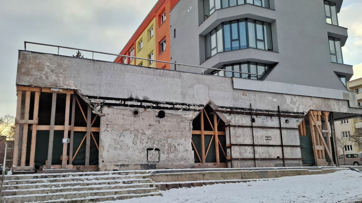 Státní zástupce obžaloval dva lidi kvůli tragickému požáru restaurace v Mostě