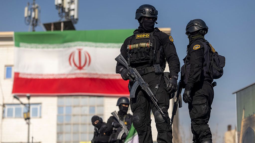 „Stříleli přímo do demonstrantů.“ Počet obětí v Íránu rychle přibývá