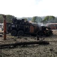 Zničena vojenská technika na základně La Carlota. 