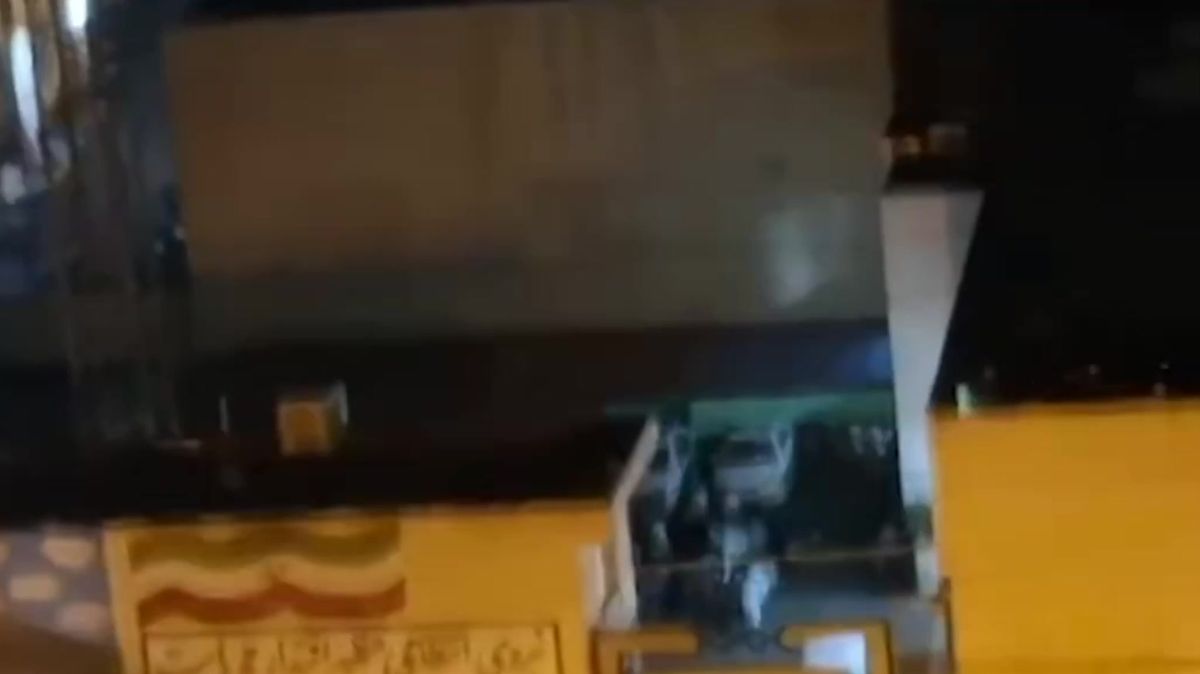 The Washington Post: Videa z Íránu dokazují brutální zákroky proti protestujícím