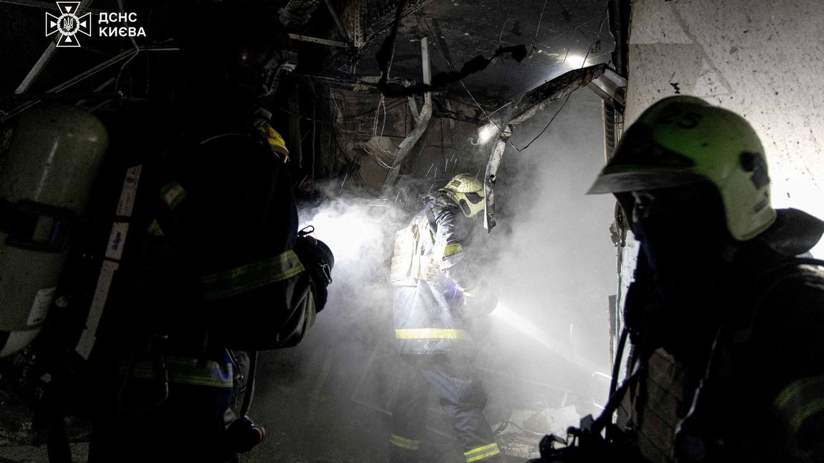 Rusko zasáhlo zdravotnické zařízení v Kyjevě, jeden člověk zemřel