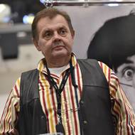 Ve věku 70 let zemřel Mojmír Maděrič, napsal s odkazem na rodinu server Blesk.cz. Na fotografii je herec ze křtu knihy Provázek o brněnské scéně, kde sbíral první zkušenosti.