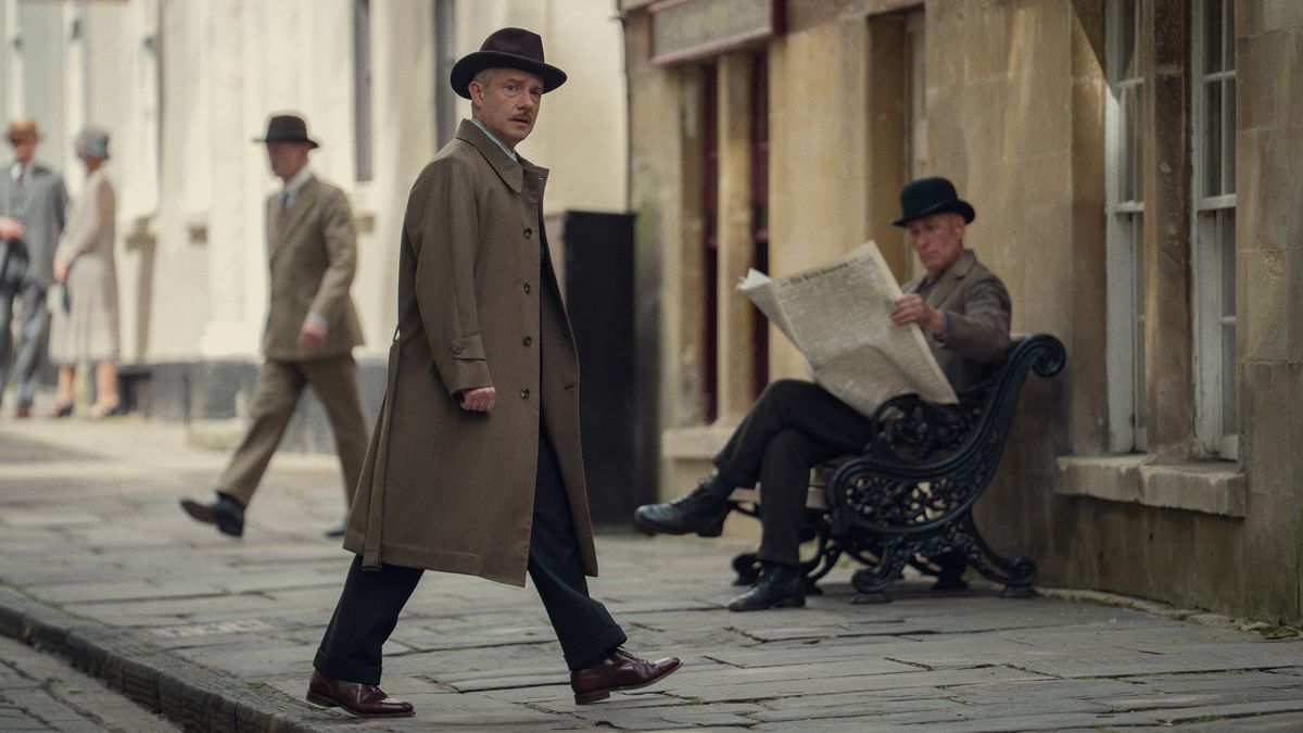 Martin Freeman s knírkem má něco za lubem. Netflix zfilmoval Agathu Christie