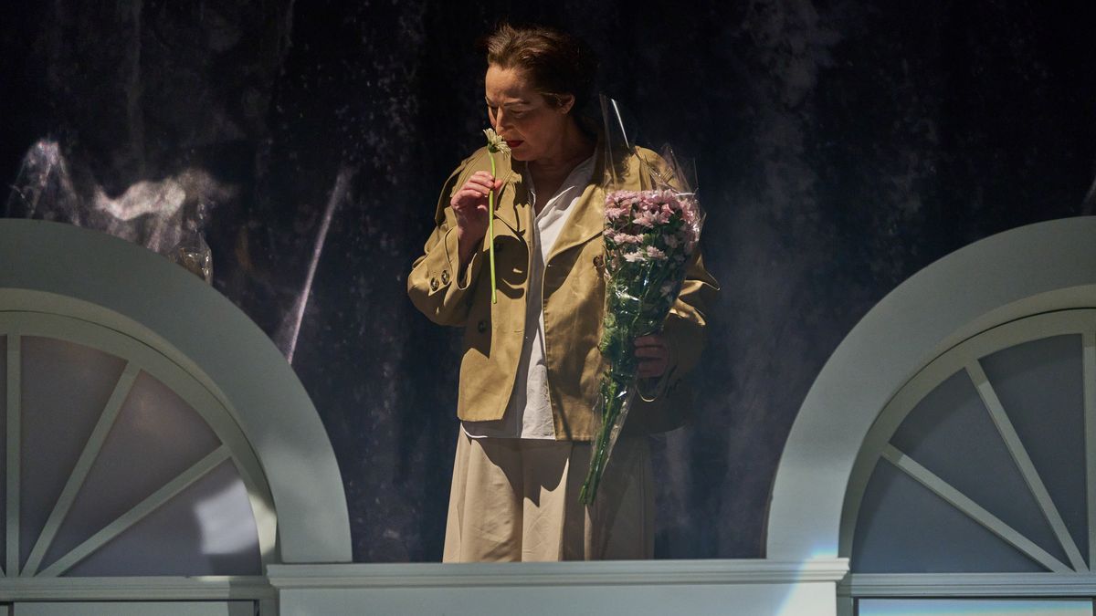 V nové divadelní anketě uspěly inscenace Paní Dallowayová a Nepřítel lidu