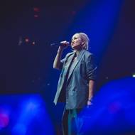 Na Patrika Hezuckého zavzpomínal i Jan Bendig nebo Bára Basiková, která největší zastřešený sál v zemi rozezvučela písní Mít rád bližního svého.